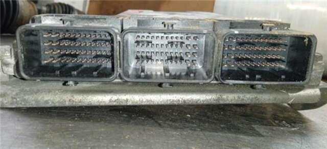 Foto 3ª: Centralita Motor ECU Citroen C Crosser 2.2 EXCLUSIVE [2.2 LTR. - 115 KW HDI FAP] [4HN (DW12MTED4)]