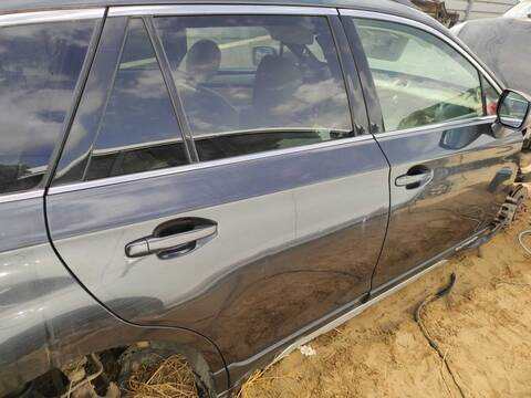 Foto 3ª: Puerta Trasera Derecha Subaru Outback EXECUTIVE AWD 150CV 110KW (2015)