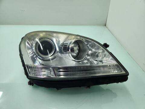 Foto 1ª: Faro Derecho Mercedes Clase ML 320 3.0 CDI W164) 224CV 165KW 164.122) [OM642940] (2005)