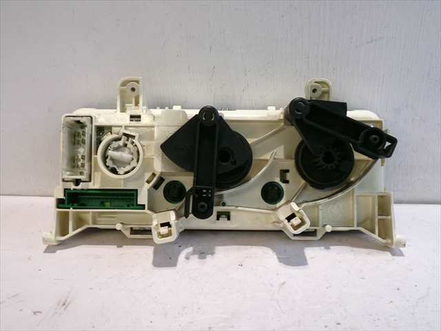 Foto 2ª: Mando Calefacción A. A. Renault Clio 1.5 DCI 2001-2005 [K9KA7] (2003)