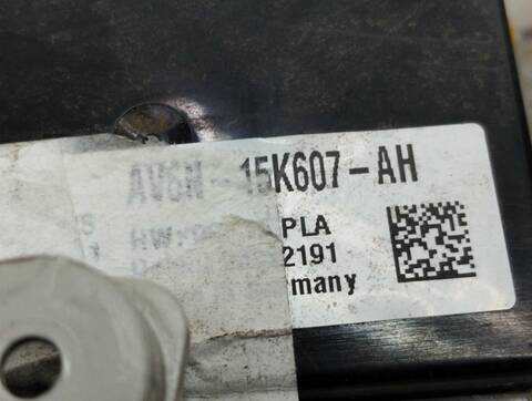 Foto 2ª: Luz Interior Ford Kuga ST-LINE 2WD 180CV 132KW [JTMA] (2016)