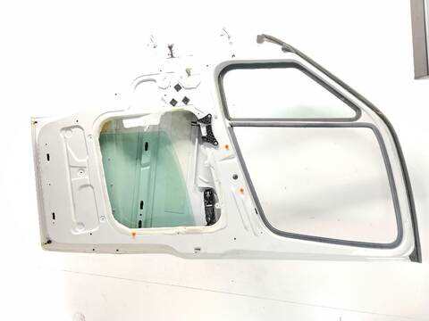 Foto 3ª: Puerta Delantera Derecha Mercedes Sprinter VERSION INDEFINIDA (2018)