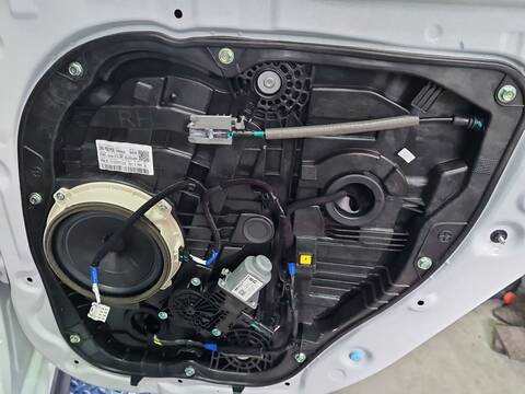 Elevalunas Manual Trasero Derecho Hyundai i30 2.0 N 275CV 202KW