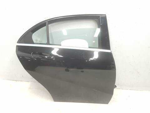 Puerta Trasera Derecha Mercedes Clase A 200 2.1 CDI 136CV