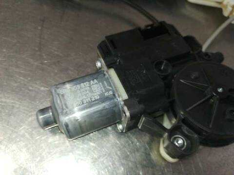 Foto 2ª: Elevalunas Eléctrico Delantero Derecho Volkswagen Polo ADVANCE BLUEMOTION 75CV 55KW [CUSA] (2017)