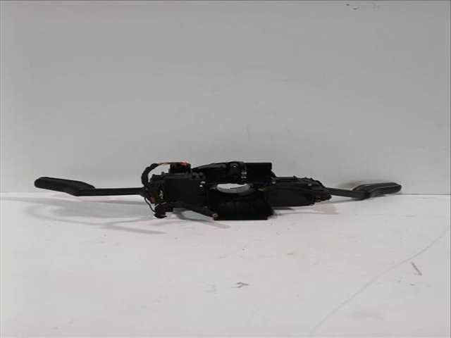 Foto 3ª: Mando Multifuncion Volkswagen T-Cross 1.0 TSI 110CV [DLAA] (2018)