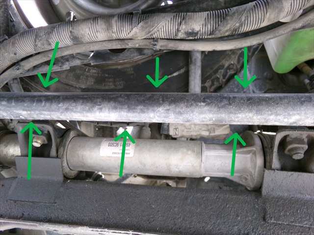 Foto 1ª: Barra Estabilizadora Delantera Nissan Vanette 2.3 D CARGO,1995-2002 [LD23G] (2000)