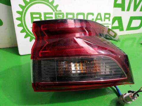 Foto 3ª: Piloto Trasero Derecho Nissan Qashqai 1.3 DIG-T 140CV 103KW [HR13DDT] (2022)