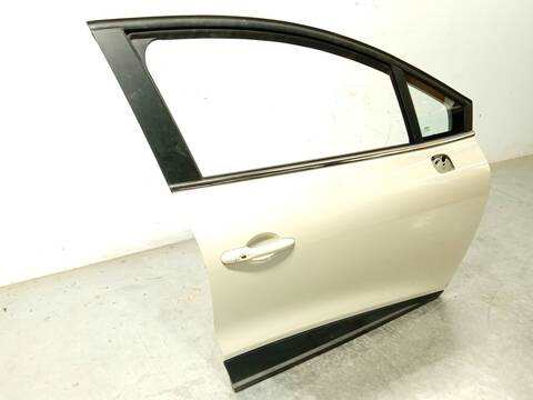 Foto 2ª: Puerta Delantera Derecha Renault Clio 1.5 DCI 90 90CV 66KW [K9K628] (2016)