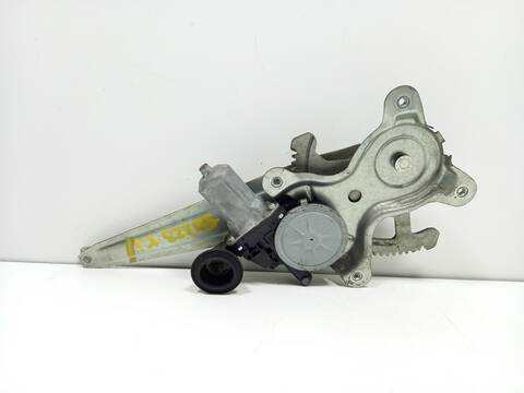 Elevalunas Manual Trasero Izquierdo Toyota Urban 1NR