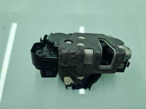Foto 2ª: Cerradura Puerta Trasera Derecha Ford Kuga HYBRID ST-LINE 150CV [YLDC] (2020)
