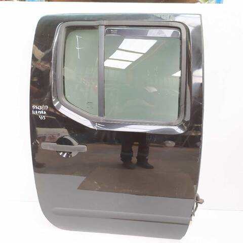 Puerta Trasera Derecha Nissan NP300 2.5 DCI 4X4
