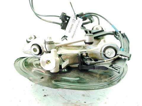 Foto 2ª: Mangueta Trasera Derecha Mercedes Clase C 160 C 220 D 206.204 206.216) [OM 654.820]