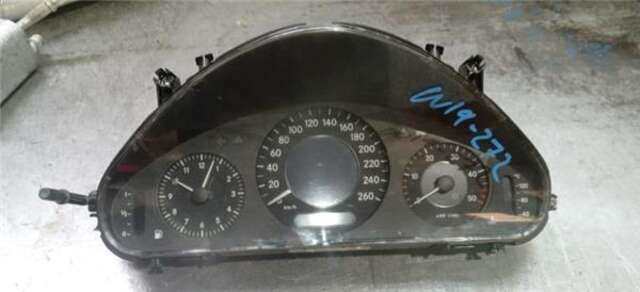 Foto 2ª: Cuadro de Instrumentos Mercedes Clase E 180 2.2 E 220 CDI (211.006) [2.2 LTR. - 110 KW CDI CAT] [OM 646.961]