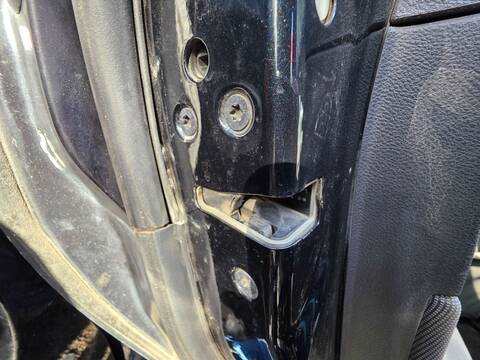 Cerradura Puerta Trasera Izquierda Ford Focus AMBIENTE BERLINA