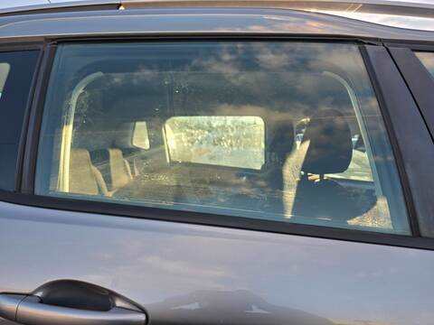 Luna Trasera Derecha Peugeot 2008 HMZ