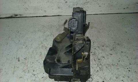 Foto 3ª: Cerradura Puerta Trasera Derecha Bmw Serie 3 315 2.0 16V DIESEL CAT BERLINA 136CV 100KW [204D1] (1999)