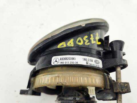 Foto 3ª: Faro Antiniebla Delantero Derecho Mercedes Sprinter 310/313/316 CDI 906.631/633/635/637) 95CV 70KW CAJA CERRADA [651955] (2014)