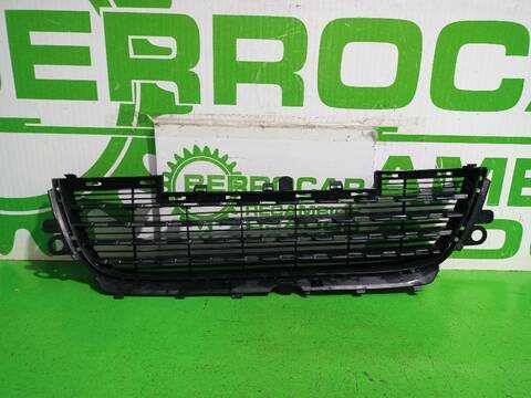 Foto 1ª: Rejilla Delantera Peugeot 2008 ALLURE 110CV (2013)
