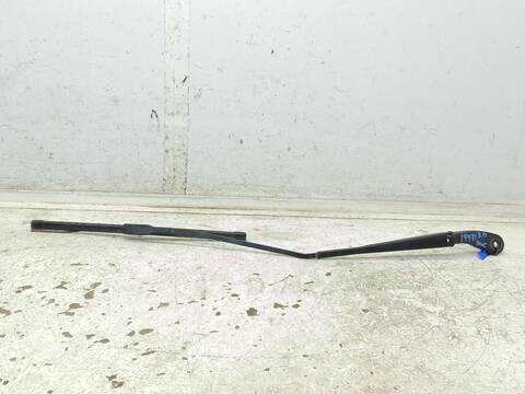 Brazo Limpia Delantero Derecho Dacia Sandero ESSENTIAL 91CV 67KW