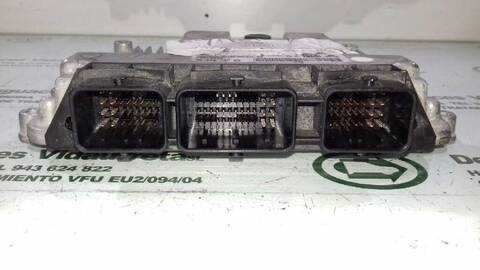 Foto 2ª: Centralita Motor ECU Citroen C4 COLLECTION BERLINA 90CV 66KW [9HX] (2009)
