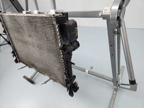 Foto 4ª: Radiador Motor Mercedes Clase C 160 280 219.354) 231CV 170KW [M272943] (2008)