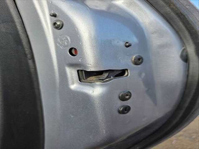 Cerradura Puerta Trasera Derecha Peugeot 2008 STYLE 82CV 60KW
