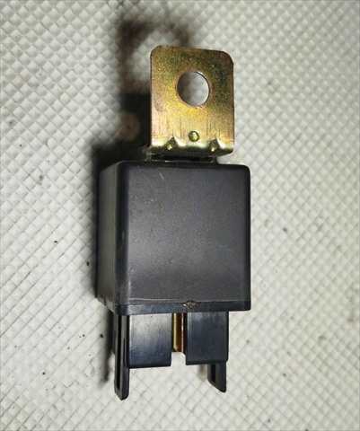 Foto 3ª: Caja Reles Fusibles Galloper Exceed 2.5 TD V20 [D4BH] (1999)