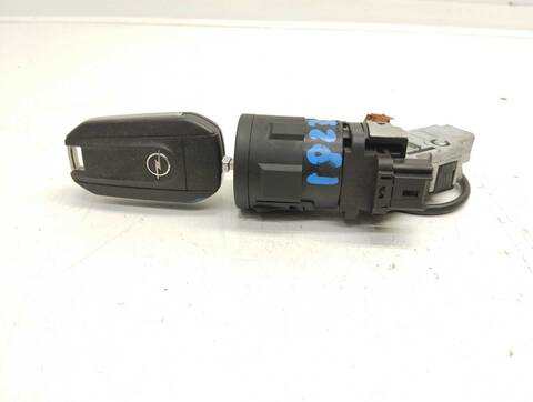 Foto 1ª: Motor de Arranque Opel Corsa EDITION 101CV 74KW [HN05] (2020)