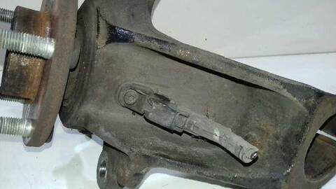 Foto 3ª: Mangueta Delantera Derecha Ford Focus TREND BERLINA 136CV 100KW (2005)