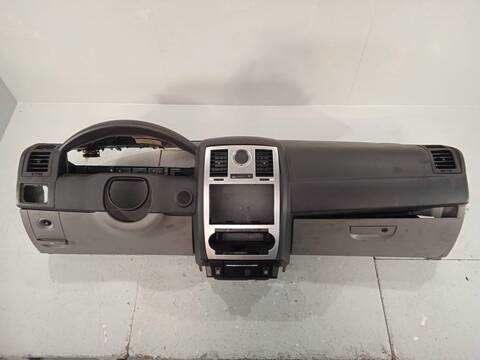 Foto 1ª: Salpicadero Chrysler 300 3.0 CRD CAT 218CV 160KW (2005)