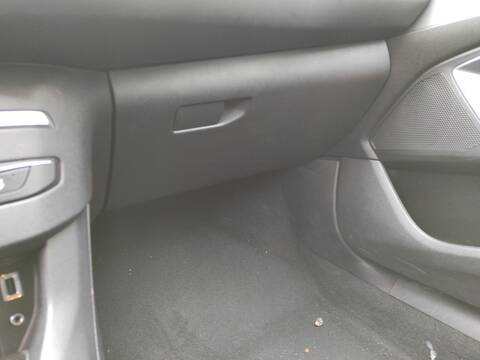 Guantera Peugeot 308 HNY