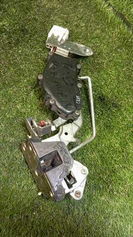 Cerradura Puerta Delantera Derecha Toyota 4 Runner 3.0 T DIESEL
