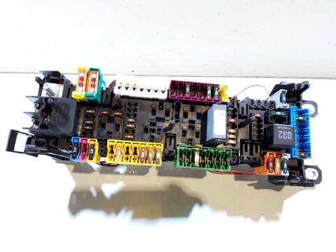 Caja Reles Fusibles Mercedes Vito 1.6 CDI CAT 114CV 84KW