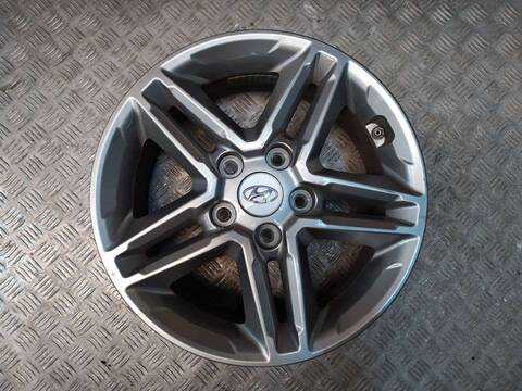 Foto 3ª: Juego LLantas Hyundai Kona ESSENCE 2WD 120CV 88KW [G3LC] (2018)