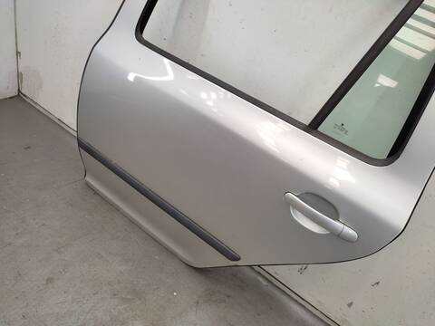 Foto 2ª: Puerta Trasera Izquierda Skoda Octavia 2.0 FSI 150CV 110KW [BLX] (2005)