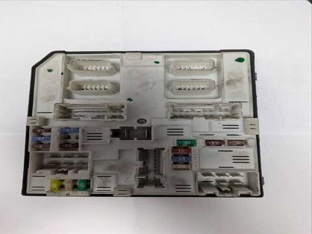 Caja Reles Fusibles Renault Kangoo K9K636