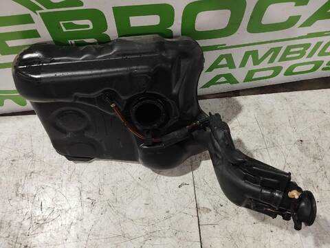 Foto 3ª: Deposito de Combustible Volkswagen Golf 1.9 DIESEL BERLINA 64CV [AEY] (1991)