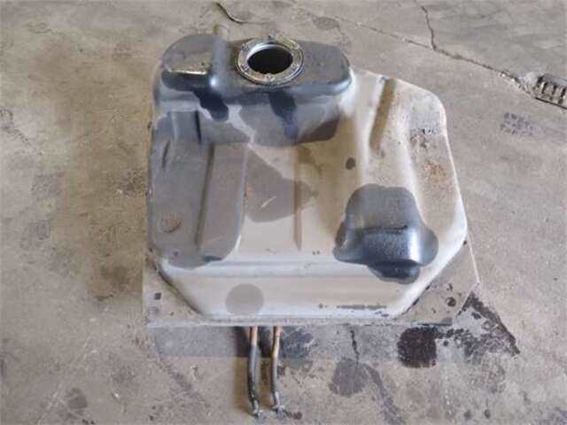 Foto 3ª: Deposito de Combustible Mercedes Clase B 150 2.0 200 CDI (245.208) [2.0 LTR. - 103 KW CDI CAT] [OM 640.941]