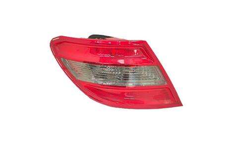 Piloto Trasero Izquierdo Mercedes Clase C 160 C 200 CDI 204.007) 136CV
