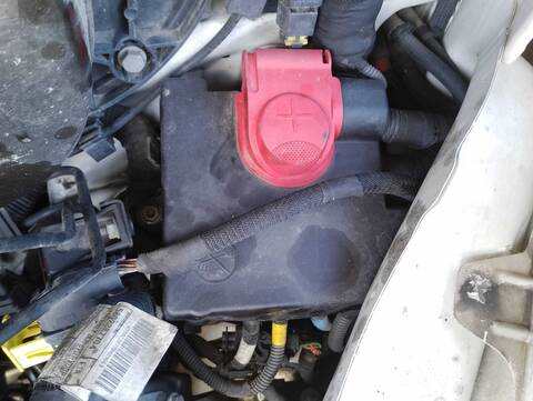 Foto 2ª: Caja Reles Fusibles Iveco Camion D 35S12 [F1AGL411XE] (2021)