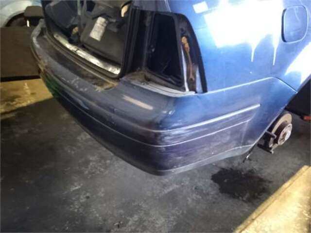 Foto 3ª: Paragolpes Trasero Volkswagen Bora 1.9 HIGHLINE [1.9 LTR. - 81 KW TDI] [ASV]