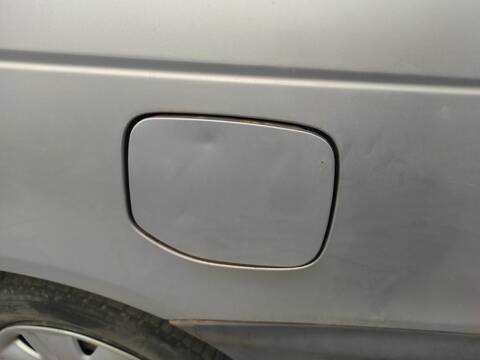 Tapa Exterior Combustible Toyota Avensis 2CTE BERLINA