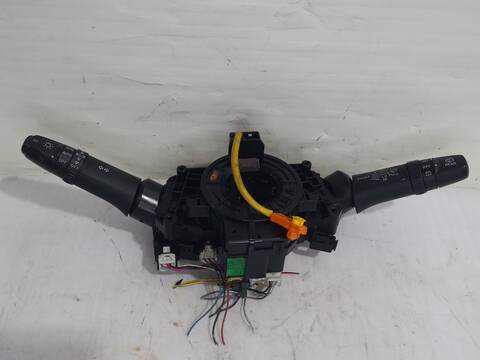 Foto 1ª: Mando Multifuncion Mitsubishi ASX MOTION 4WD 116CV 85KW [4N13] (2014)
