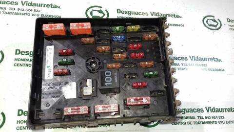 Foto 2ª: Caja Reles Fusibles Volkswagen Passat 2.0 TDI BERLINA 140CV 103KW [BKP] (2007)