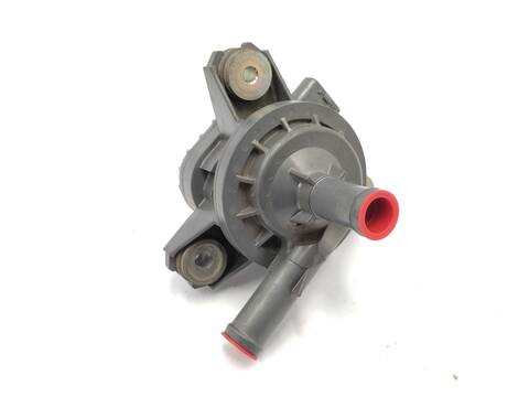 Foto 1ª: Bomba de Agua Toyota Rav4 197CV [2AR] (2017)