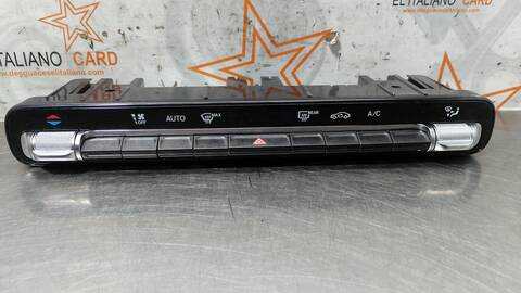 Foto 1ª: Mando Climatizador Mercedes Clase A 140 A 200 177.087) 163CV 120KW (2018)
