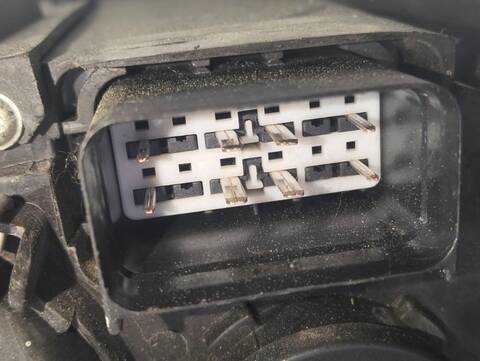 Foto 3ª: Faro Izquierdo Volvo V50 1.8 CAT 125CV [B4184S11] (2004)