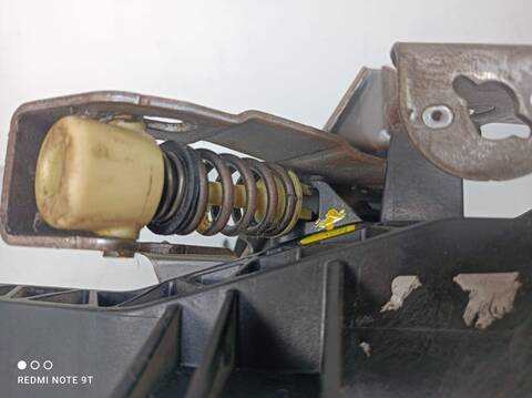 Foto 2ª: Pedal Embrague Ford Focus TREND 116CV 85KW (2011)