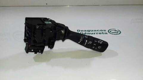 Mando Multifuncion Toyota Auris 1.8 16V HIBRIDO) 99CV 73KW